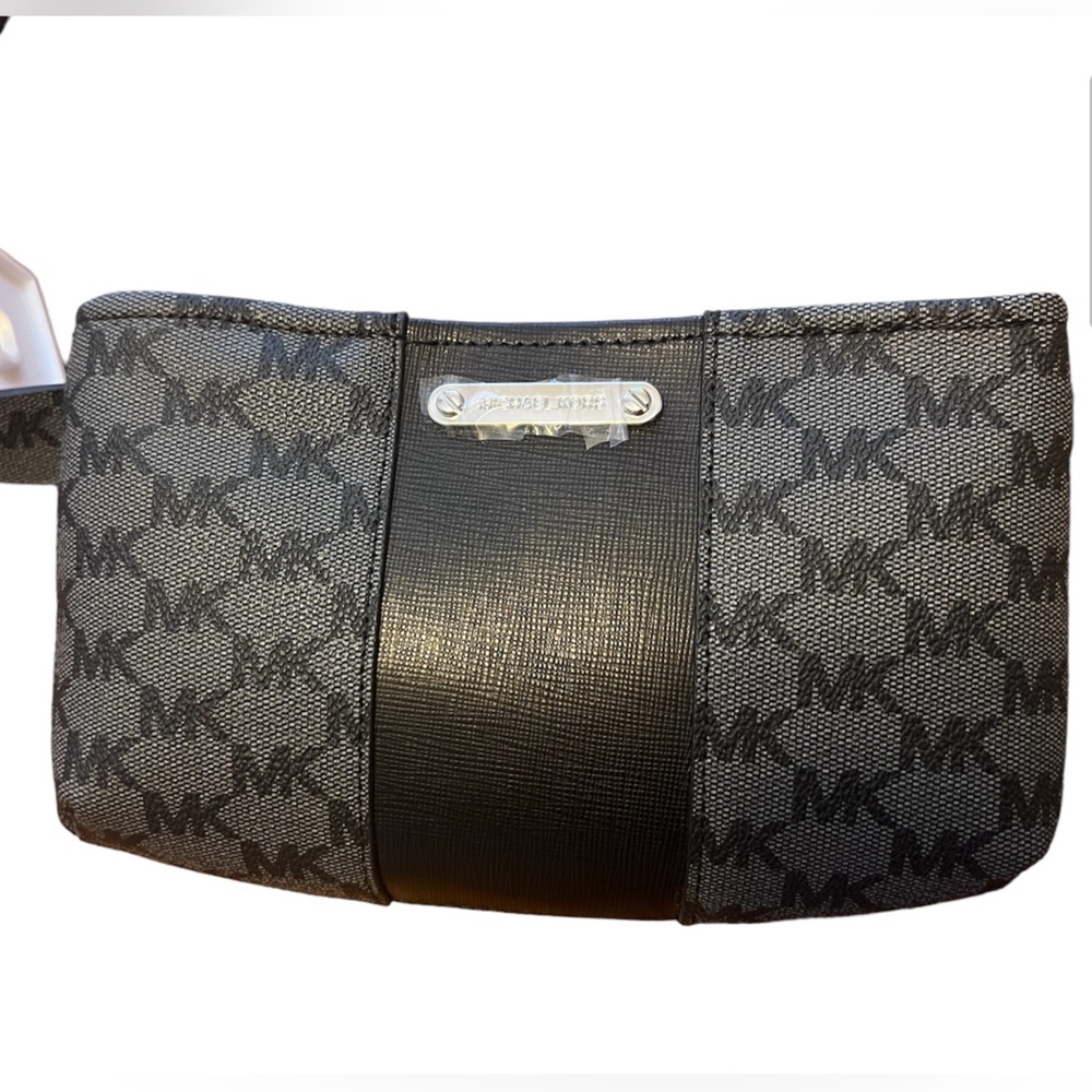 NWT Michael Kors Signature Logo Belt Bag with Adjustable Strap in Black and Grey - Picture 2 of 5